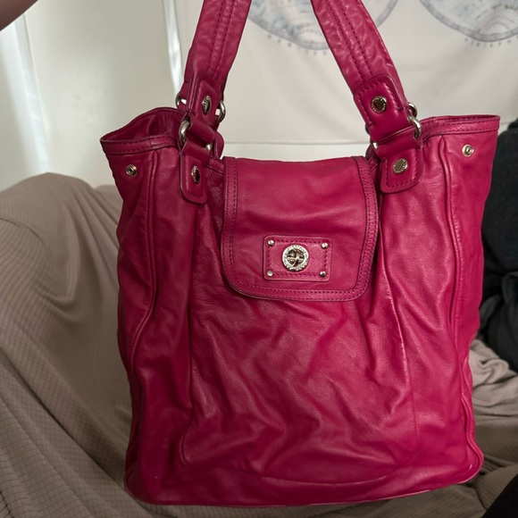 Magenta Marc by Marc Jacobs bag - Picture 2 of 10